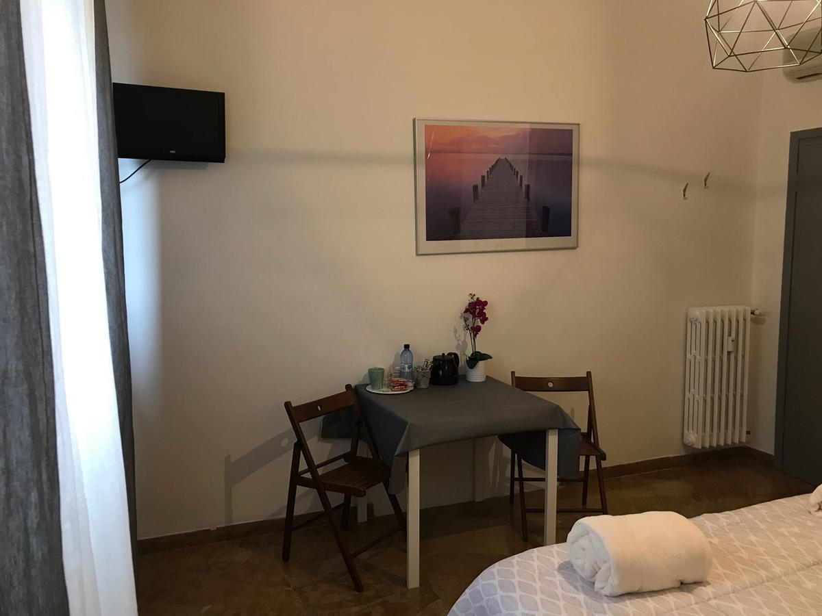 Guesthouse Amici Miei Флоренция Экстерьер фото