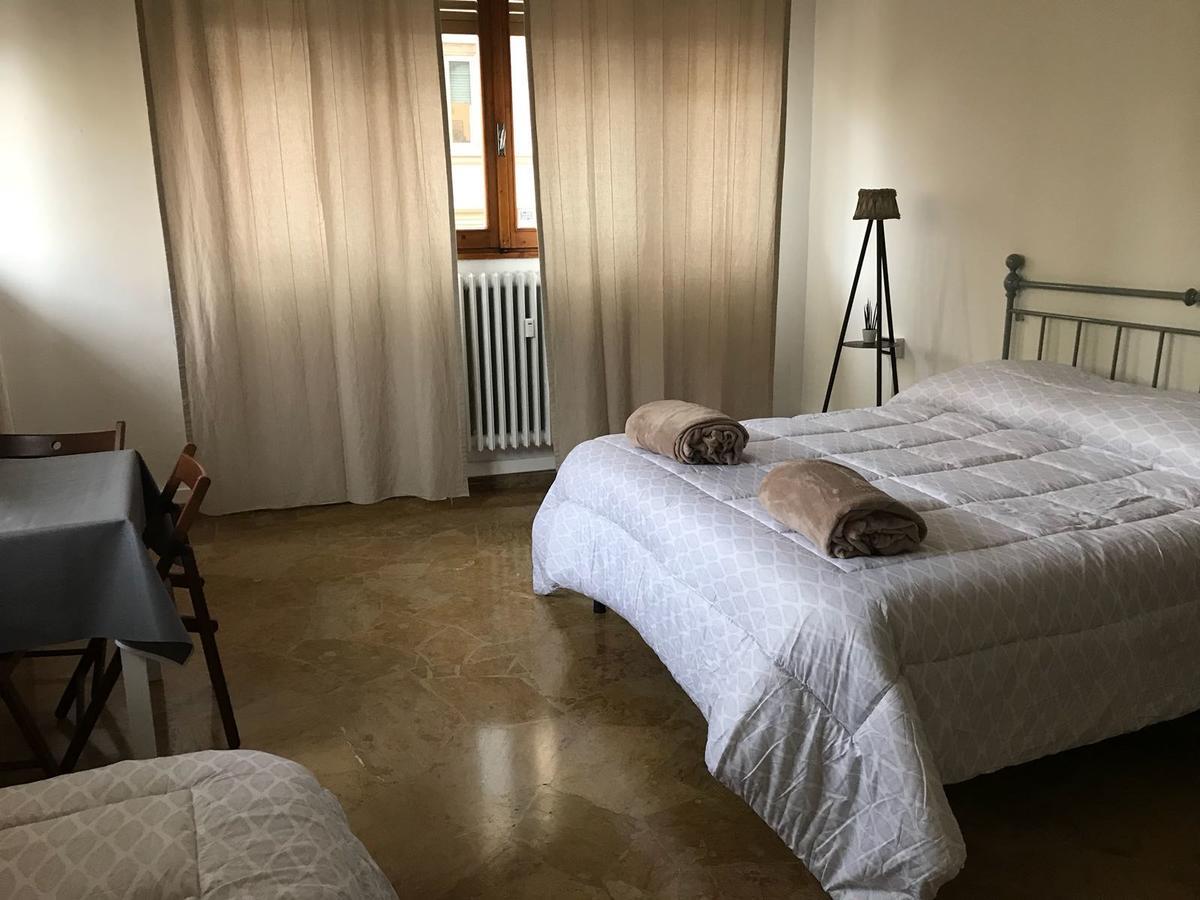 Guesthouse Amici Miei Флоренция Экстерьер фото
