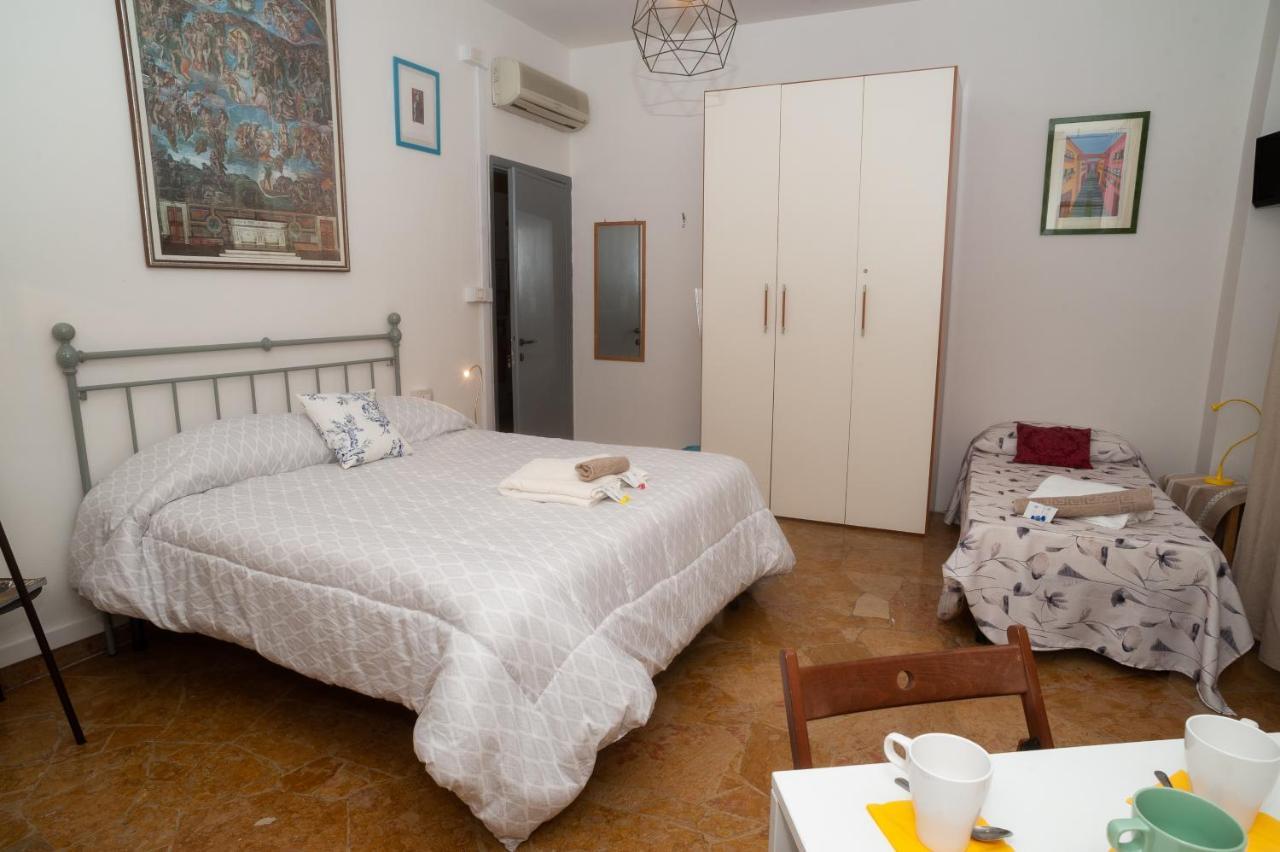Guesthouse Amici Miei Флоренция Экстерьер фото