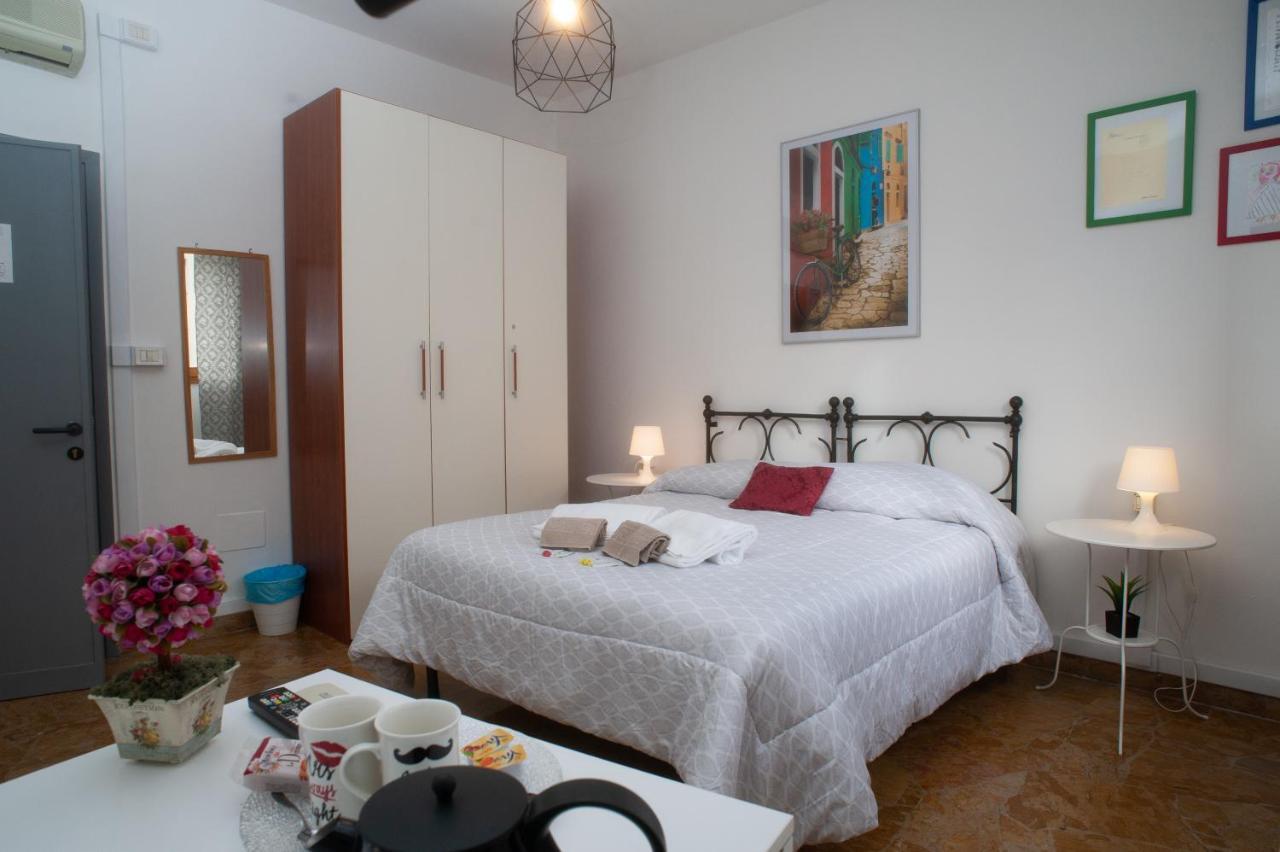 Guesthouse Amici Miei Флоренция Экстерьер фото