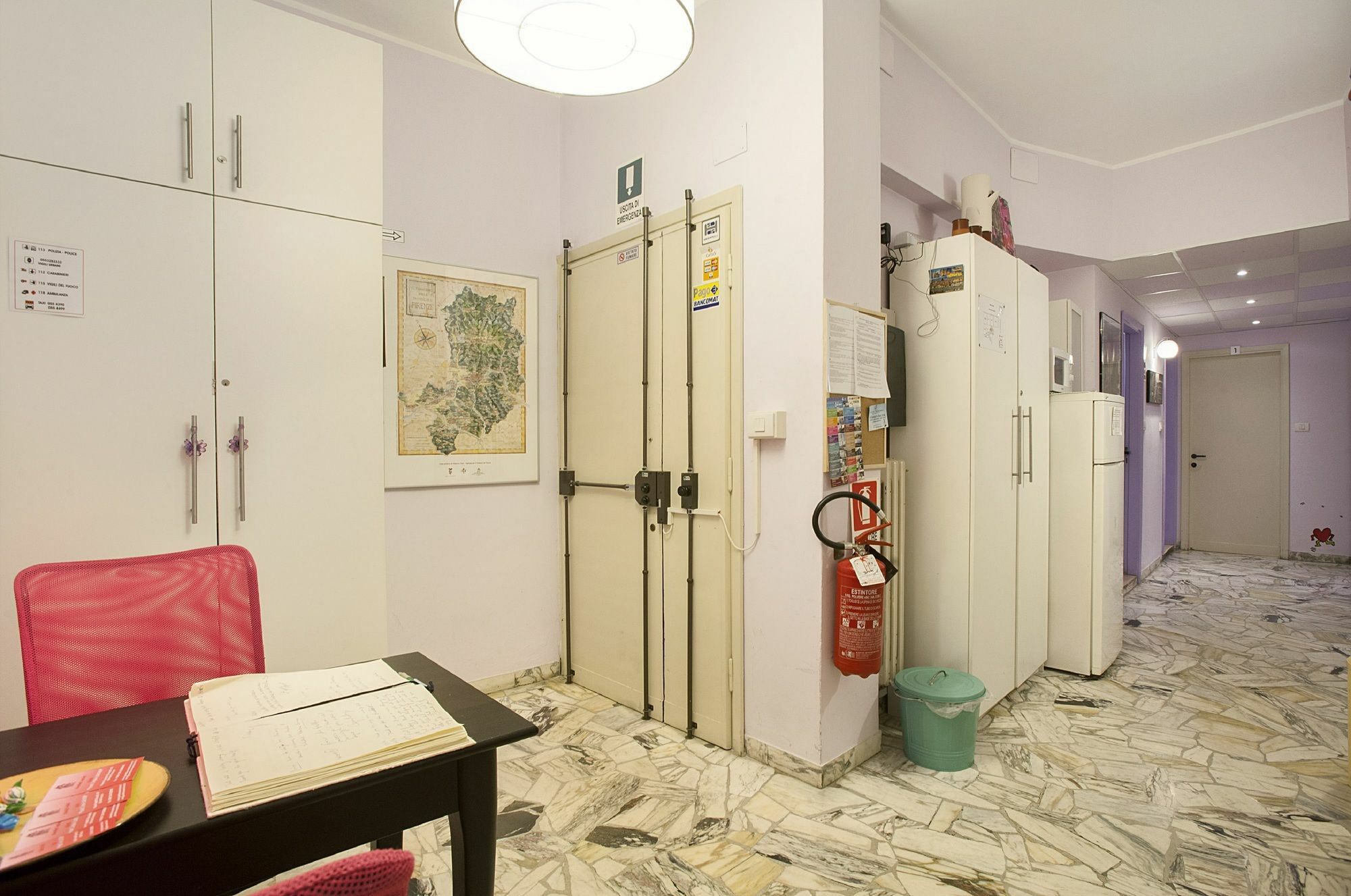 Guesthouse Amici Miei Флоренция Экстерьер фото